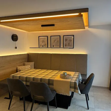 Und Appartments Eden 3*