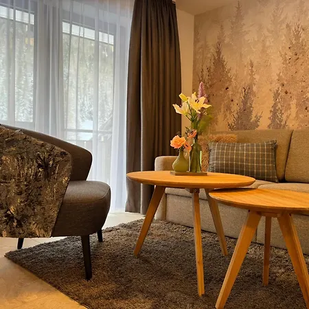 Und Appartments Eden Отель