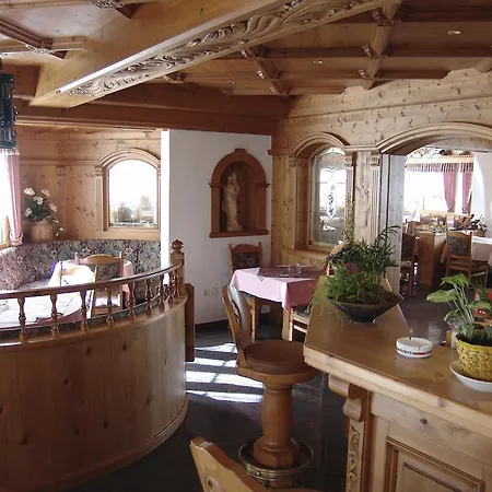 Und Appartments Eden Saas-Grund