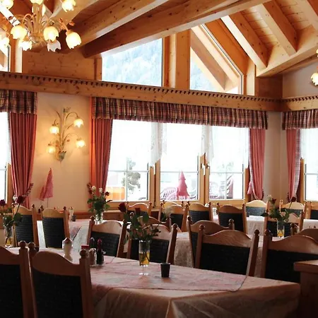 Und Appartments Eden 3* Saas-Grund