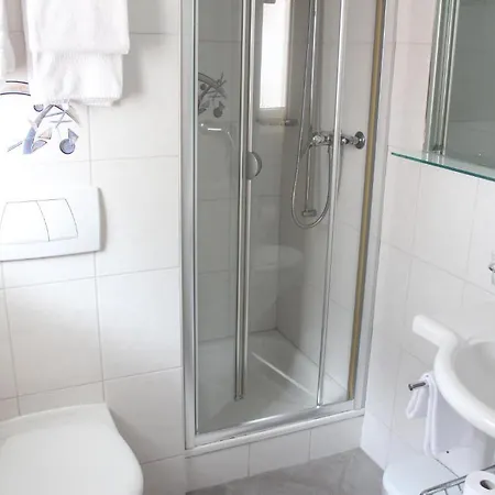 Und Appartments Eden Саас-Грунд