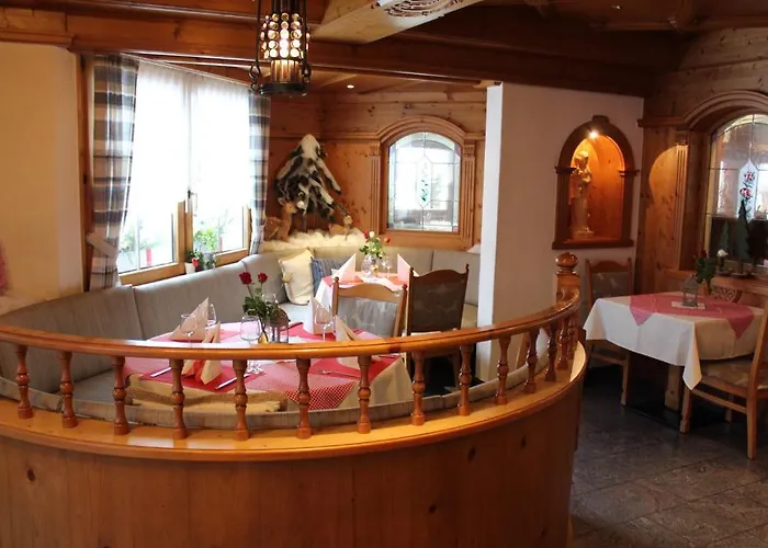 Hotel Und Appartments Eden