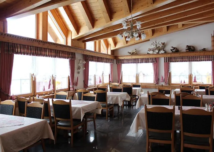 Und Appartments Eden Saas-Grund