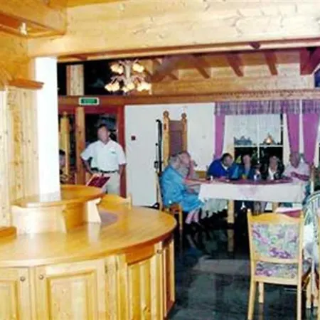 Und Appartments Eden 3*