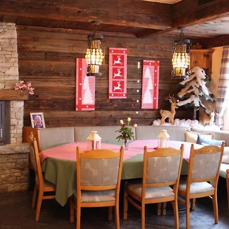 Hotel Und Appartments Eden 3*