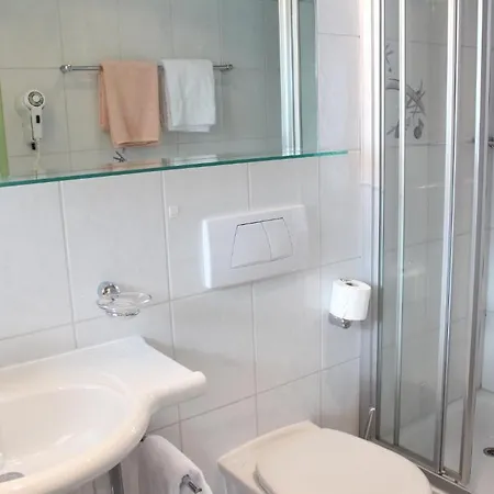 Und Appartments Eden 사스그룬트