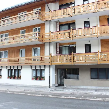Und Appartments Eden 호텔 3*